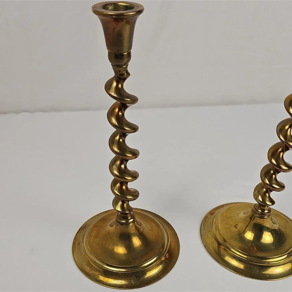Set of 2 Vintage Brass Candlestick Holders Pair Twisted Spiral Stem Decorative
